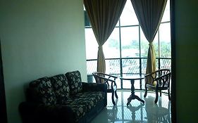 Casavilla Travellers Lodge